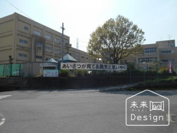  �F���s���암���w�Z:834m