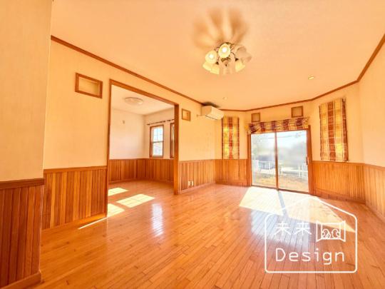  �����E���r���O