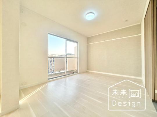  �����E���r���O