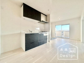  �����E���r���O