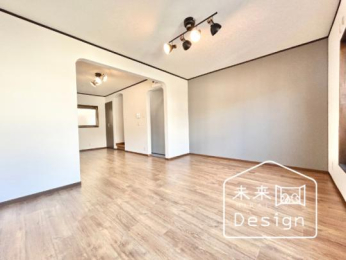  �����E���r���O