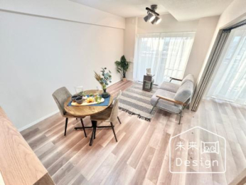  �����E���r���O