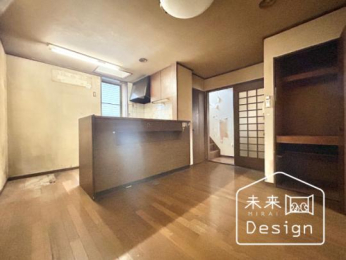  �����E���r���O