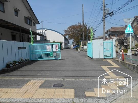  �F���s���p����񏬊w�Z:362m