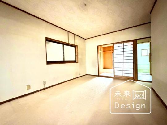  �����E���r���O