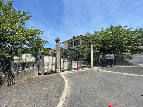  �F���c�������F���c�����w�Z:519m