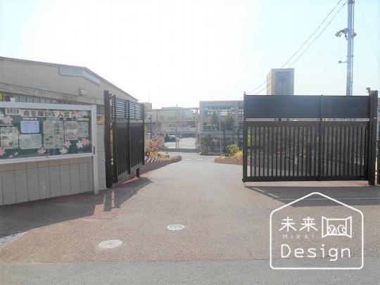  �F���s�����F�����w�Z:1663m