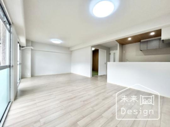  �����E���r���O