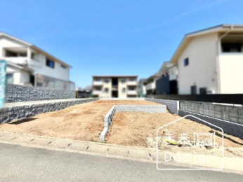  �����O��