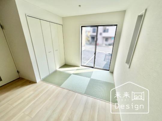  �����E���r���O