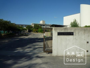  �F���s���������w�Z:1238m